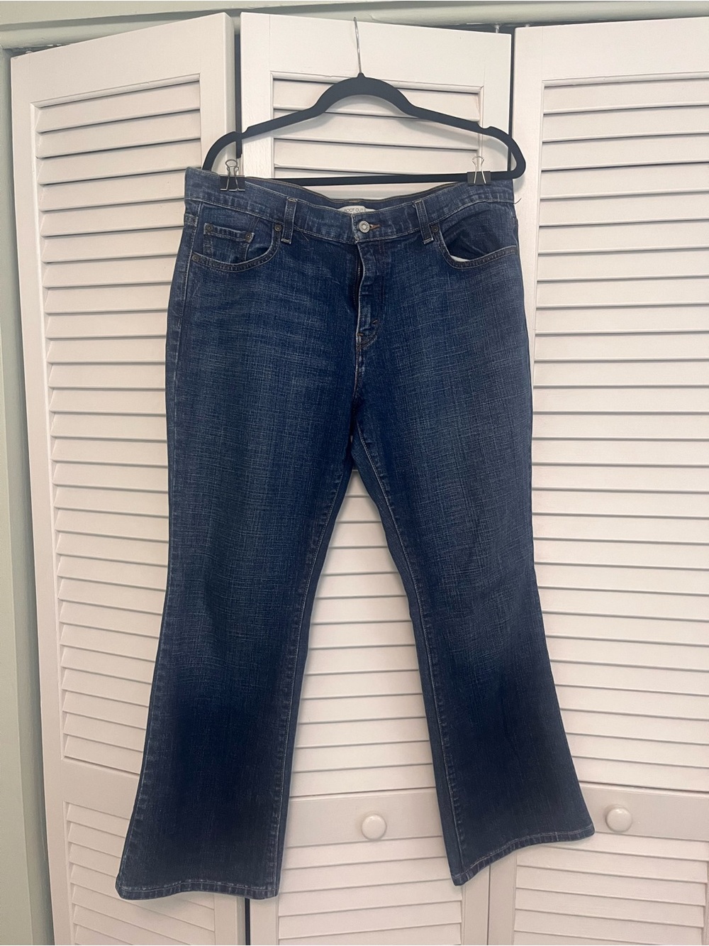 Levi’s 515 Women’s Dark Blue Boat Cut Flared Jeans